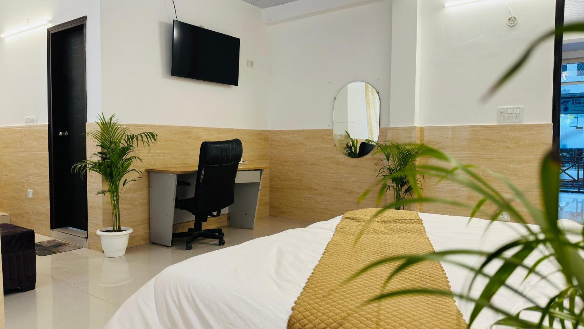 Hotel Relax In - Noida Sector 18 Ngoại thất bức ảnh