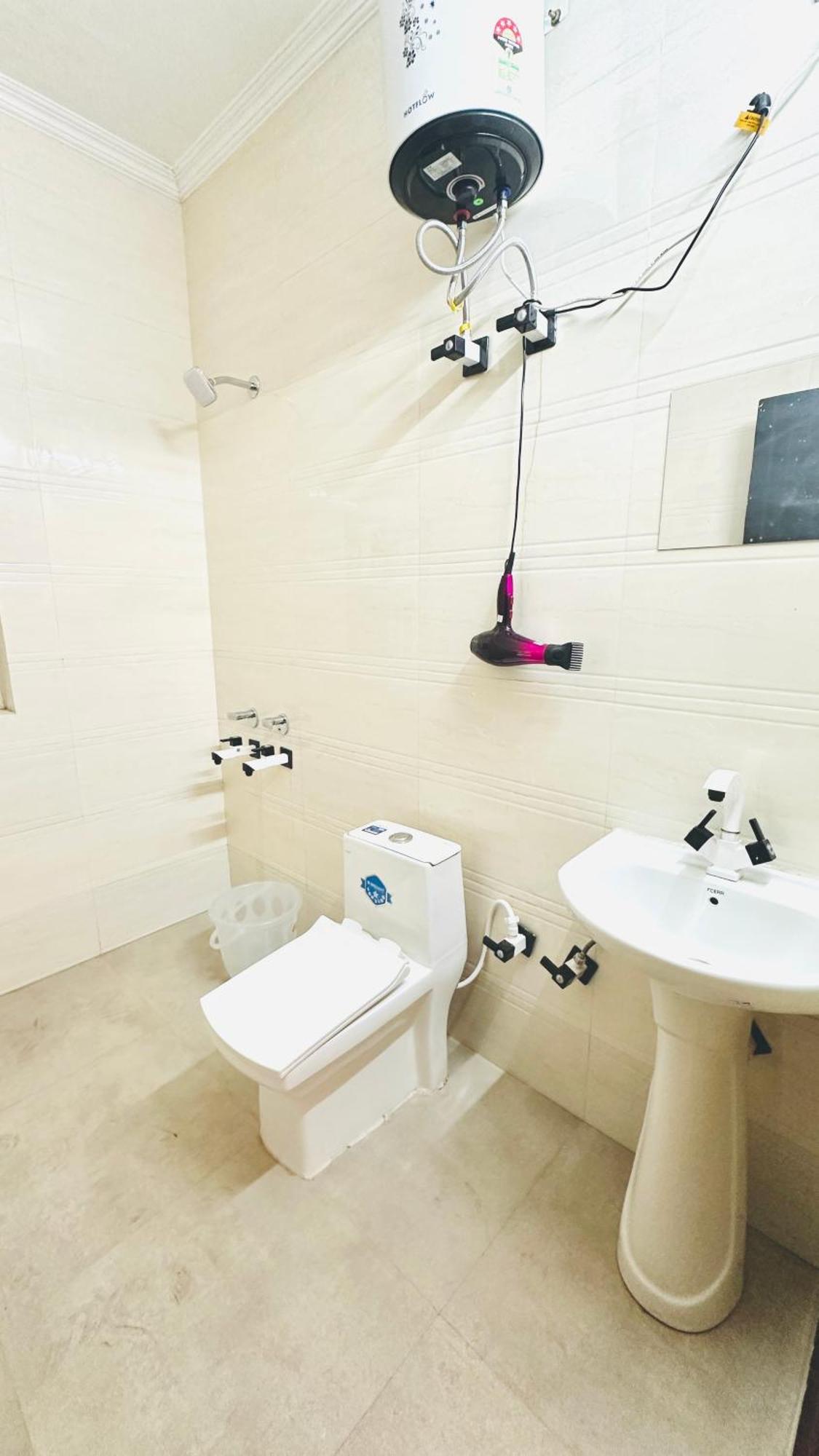 Hotel Relax In - Noida Sector 18 Ngoại thất bức ảnh