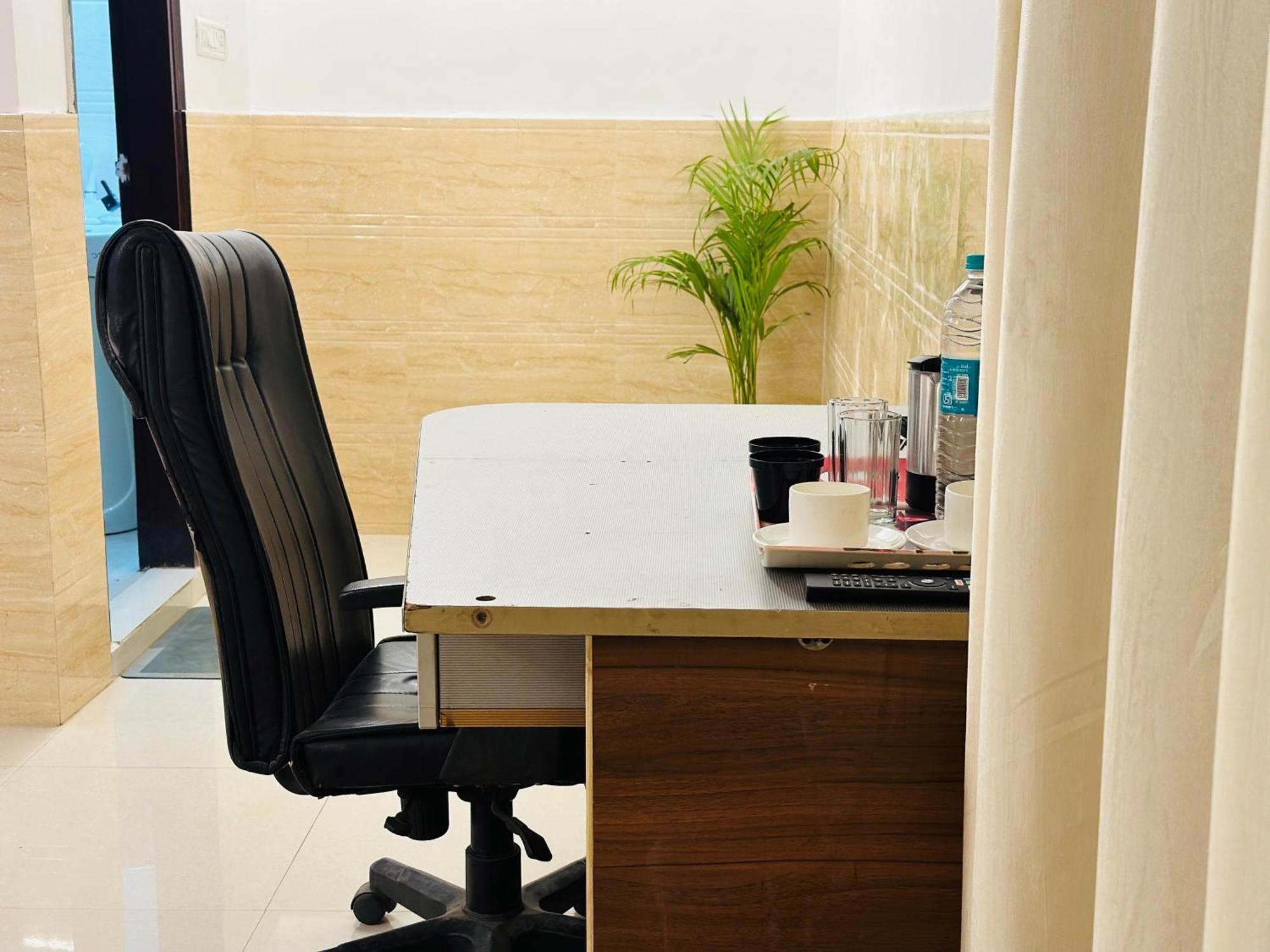 Hotel Relax In - Noida Sector 18 Ngoại thất bức ảnh